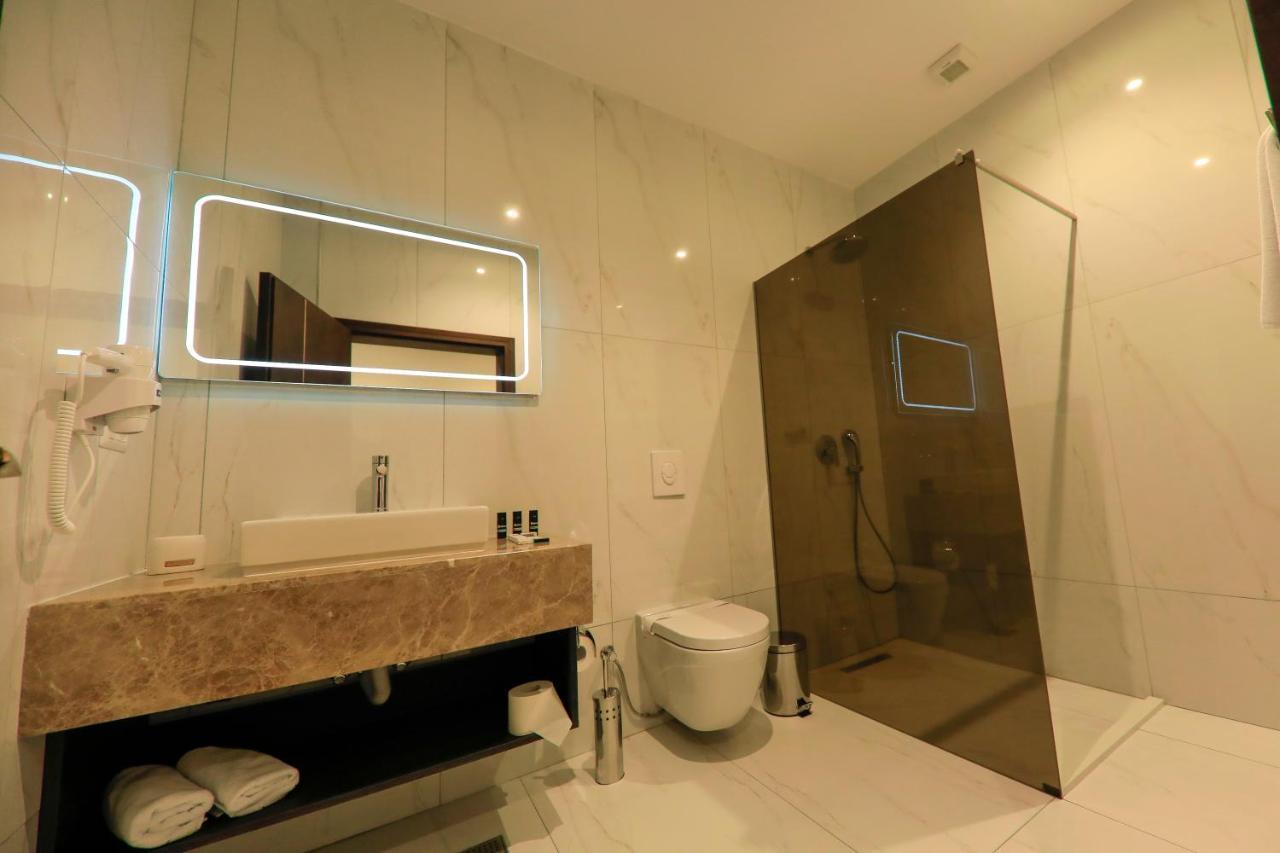 Premium Park Hotel 普里兹伦 外观 照片