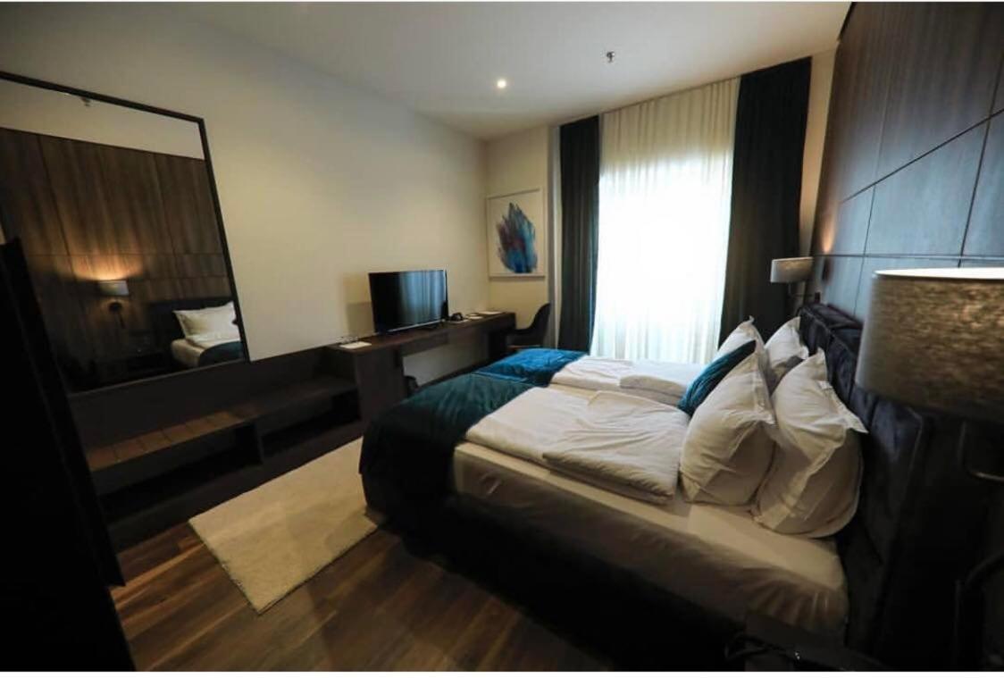 Premium Park Hotel 普里兹伦 外观 照片