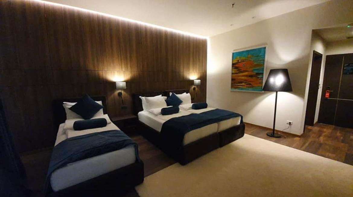 Premium Park Hotel 普里兹伦 外观 照片