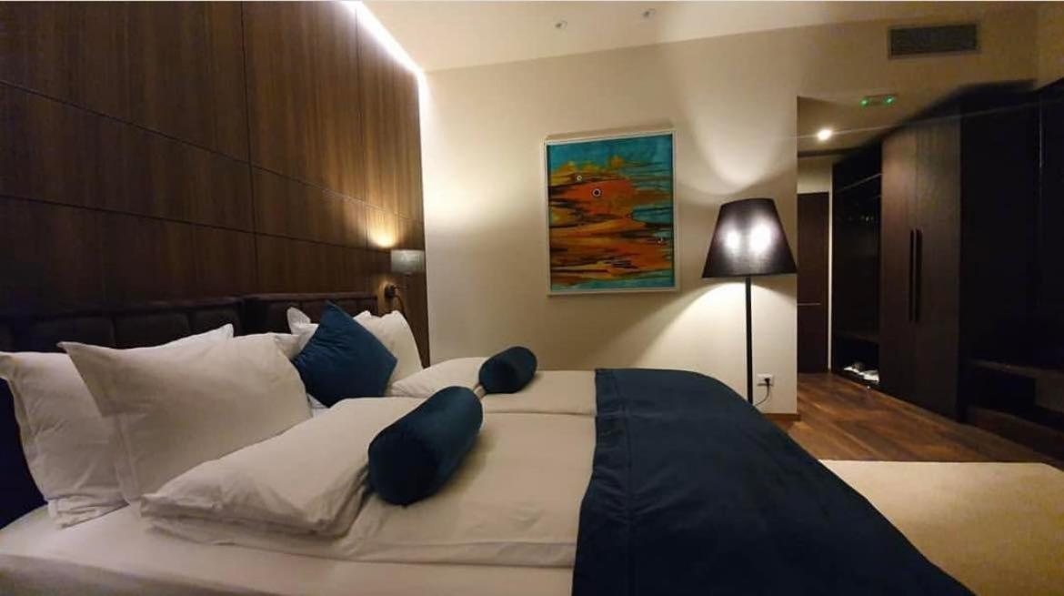 Premium Park Hotel 普里兹伦 外观 照片
